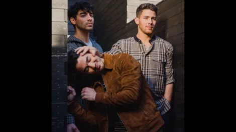 Jonas Brothers land in Mumbai for their first gig in India