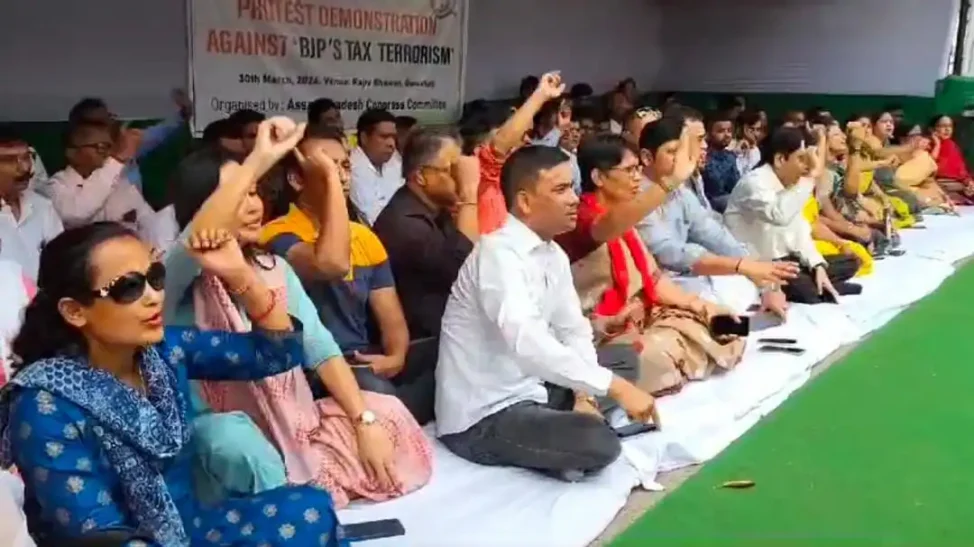 Assam Congress leaders protest over illegal tax imposition on Party by IT Dept. in Guwahati